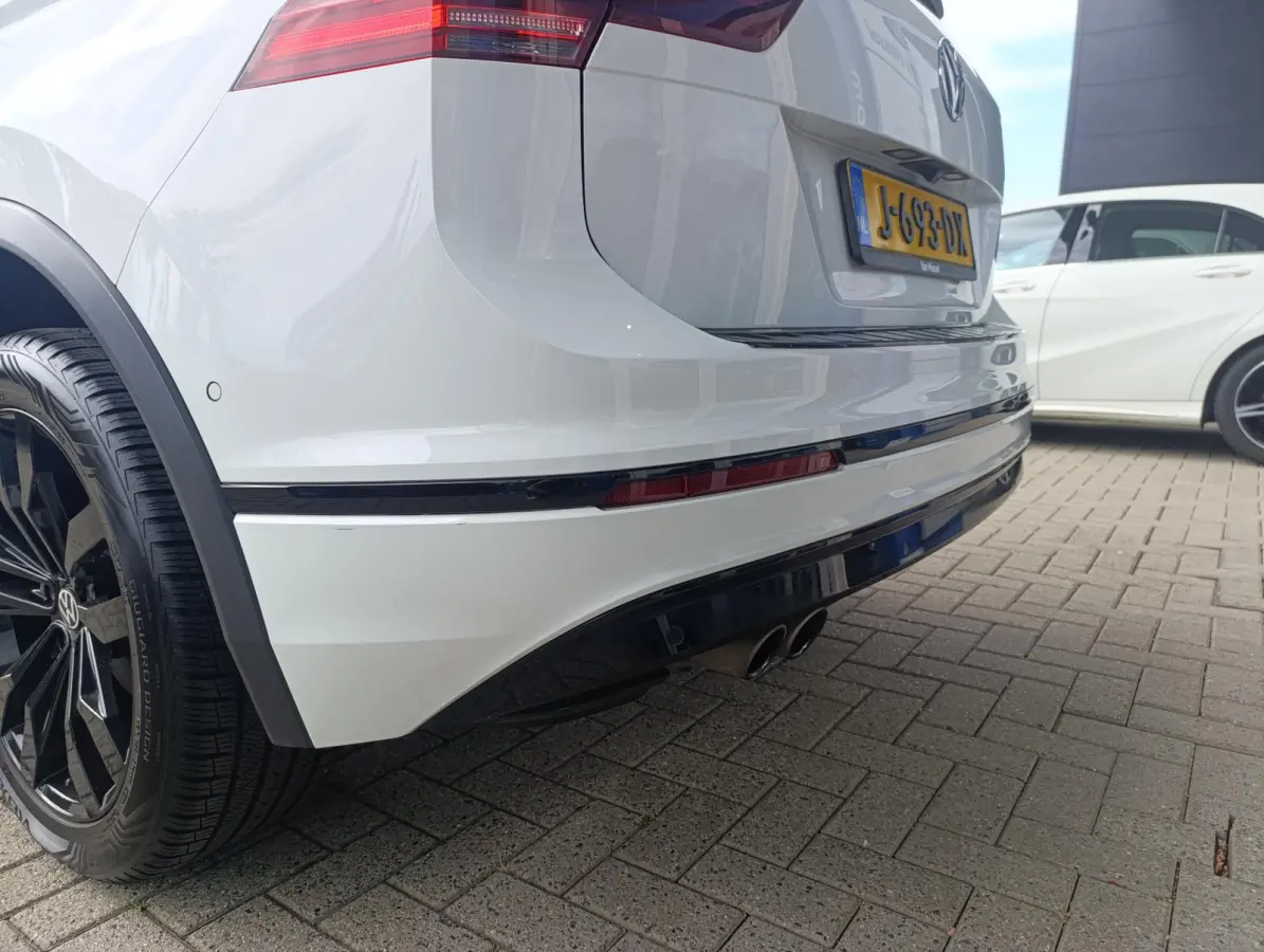 2.0 TSI 4Motion Highline | Panodak | Stoelverwarming | Adaptieve Cruise | Camera | PDC V+A | Elek. kofferklep | Climate Control