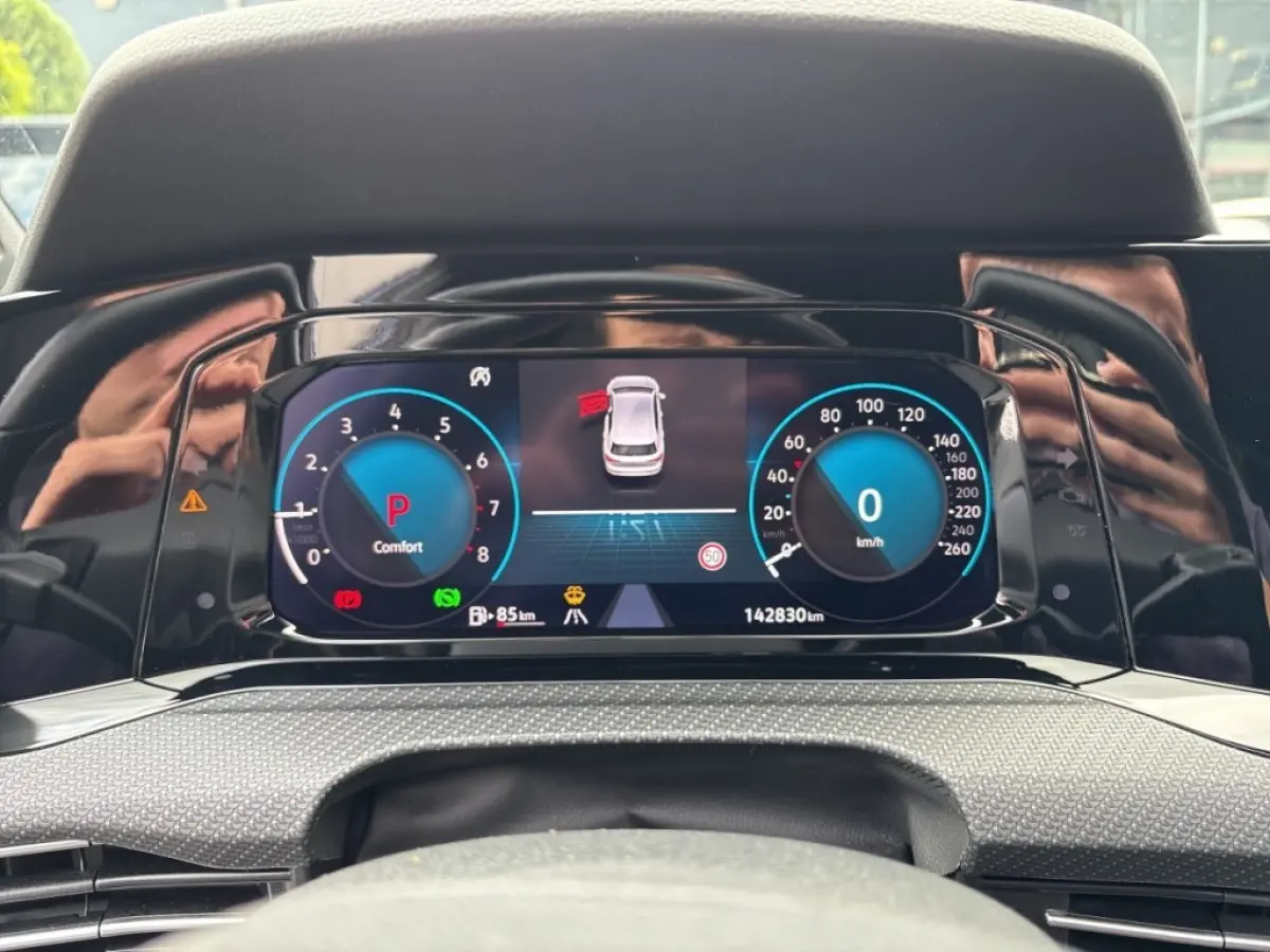 1.5 eTSI DSG R-LINE PANO-DAK/CAMERA/ACC/STOEL+STUURVERW/CARPLAY