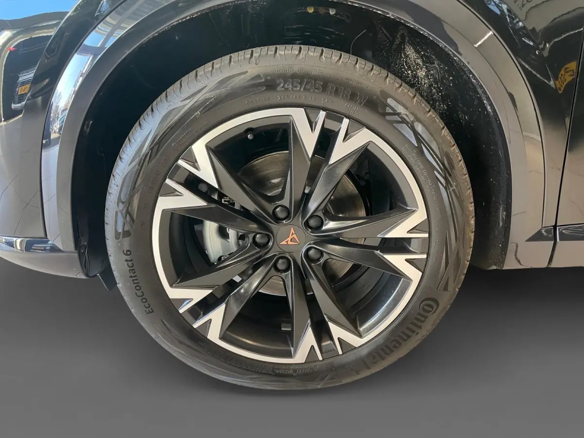 1.5 TSI e-Hybrid Business Panoramadak | Stuur verwarming etc! | Trekhaak | Super compleet en helemaal nieuw!