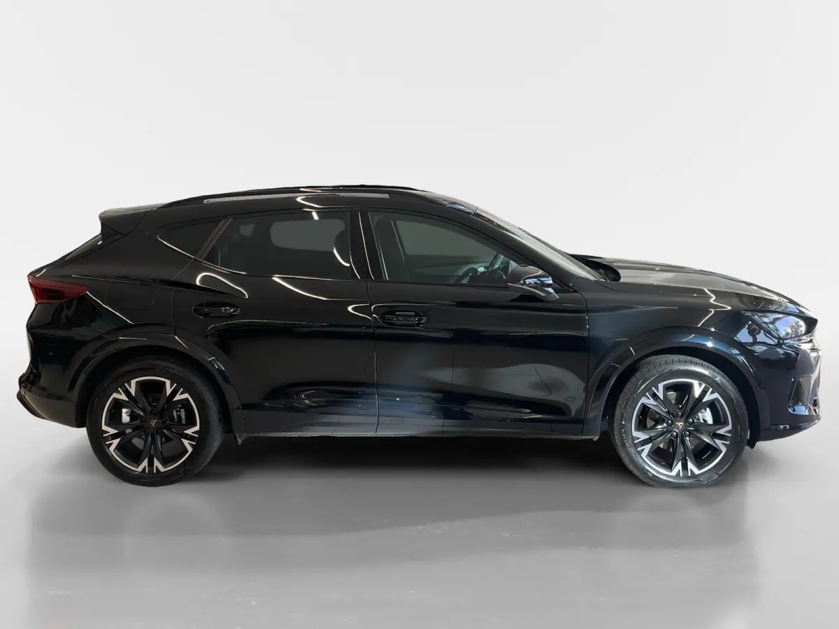 1.5 TSI e-Hybrid Business Panoramadak | Stuur verwarming etc! | Trekhaak | Super compleet en helemaal nieuw!