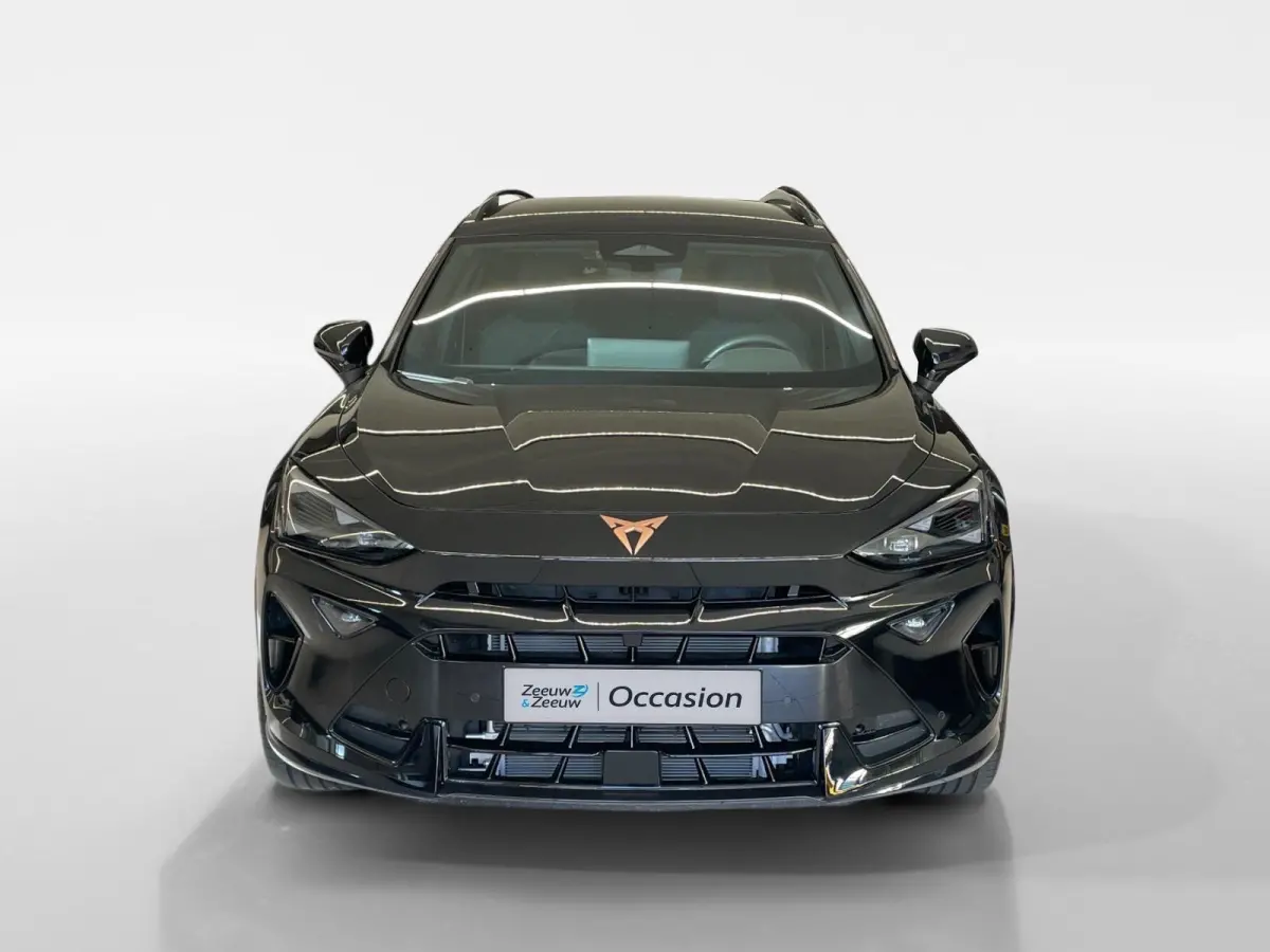 1.5 TSI e-Hybrid Business Panoramadak | Stuur verwarming etc! | Trekhaak | Super compleet en helemaal nieuw!