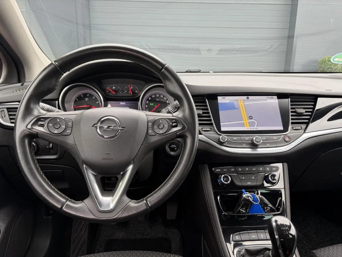 1.4 Innovation Dealer Onderhouden l 150pk l Carplay l 2e Eigenaar l Camera l Trekhaak l Keyless l Navi l Halfleder l Pdc V+A l 6 Bak l Clima l Cruise l Rijstrooksensor l Dodehoeksensor l N.A