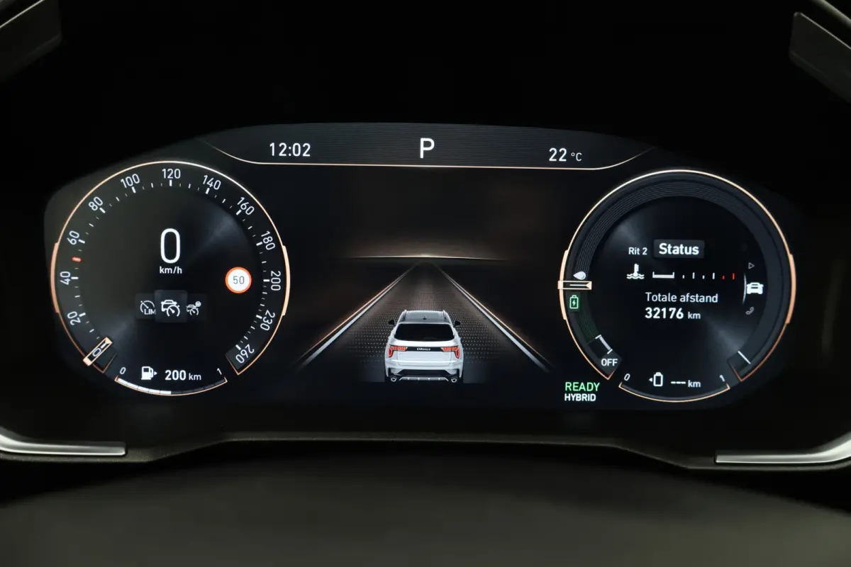 1.5 Plug-in Hybrid 360° Camera, Panoramadak, ACC, Apple Carplay, Infinity Sound, DAB, 20''