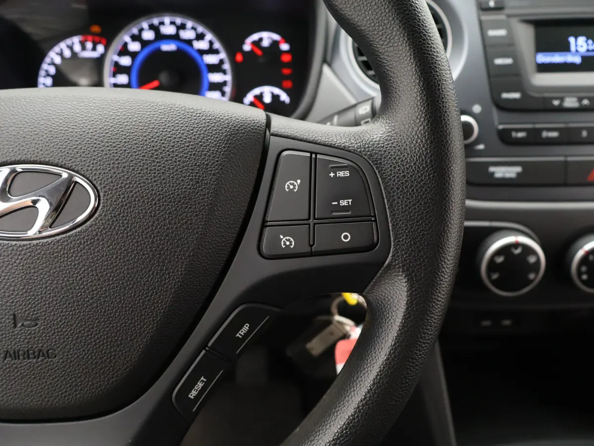 1.0i Comfort | Airco - Cruise Control | | Airco | Alarm klasse 1(startblokkering) | Alarmsysteem