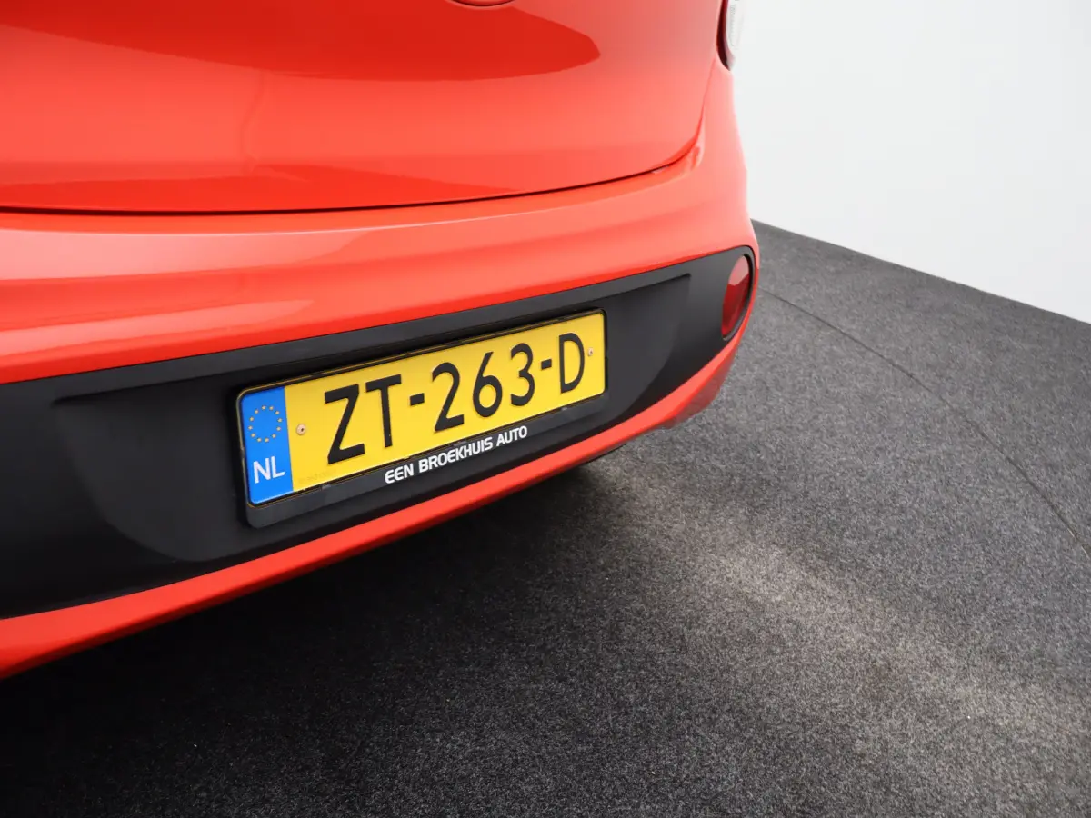 1.0i Comfort | Airco - Cruise Control | | Airco | Alarm klasse 1(startblokkering) | Alarmsysteem