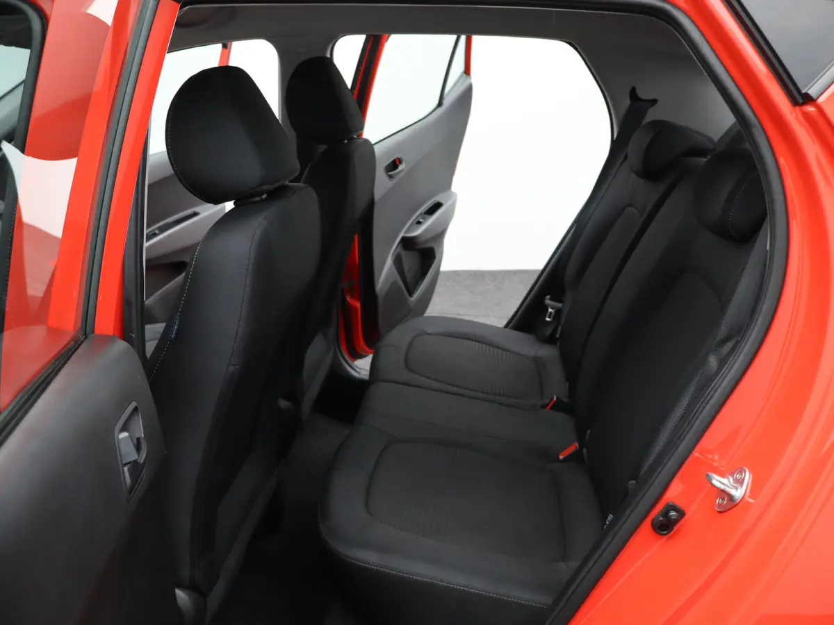 1.0i Comfort | Airco - Cruise Control | | Airco | Alarm klasse 1(startblokkering) | Alarmsysteem