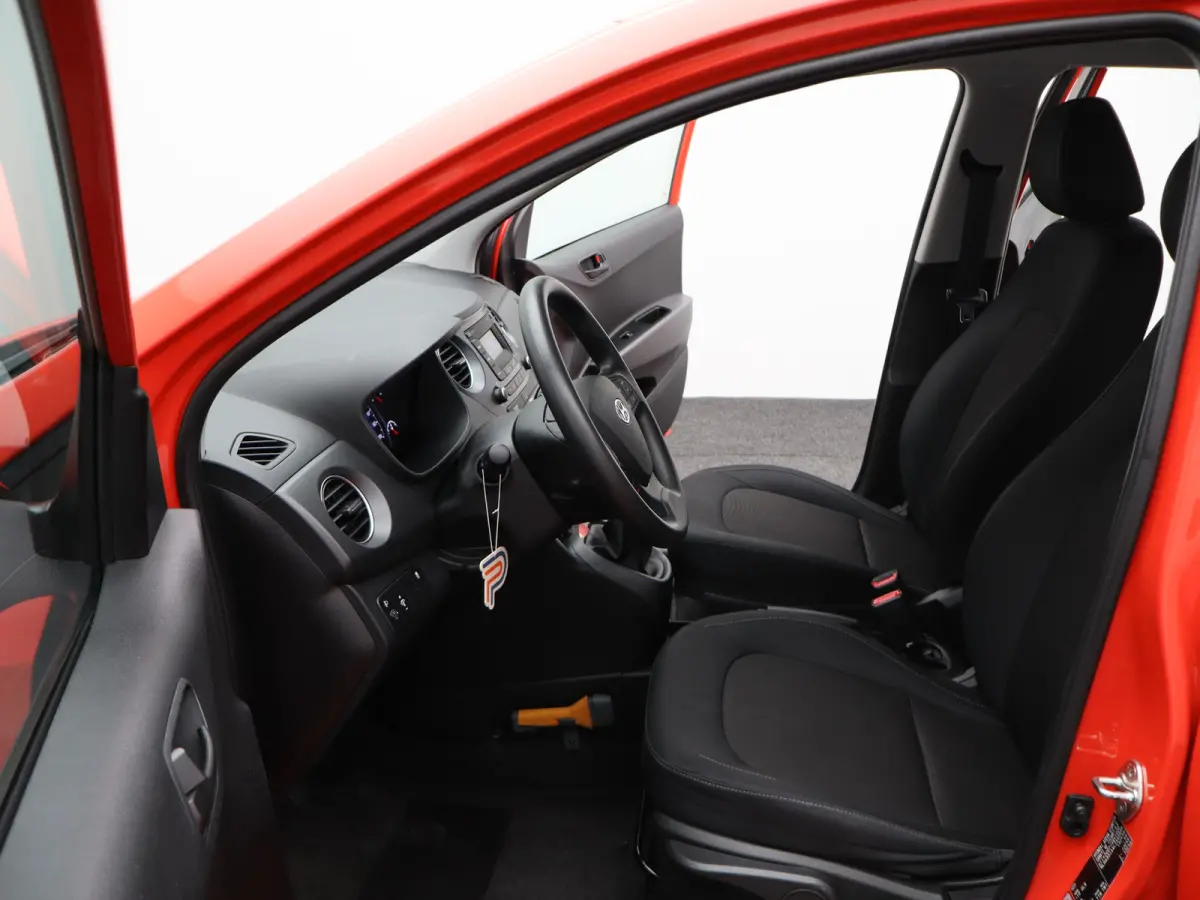 1.0i Comfort | Airco - Cruise Control | | Airco | Alarm klasse 1(startblokkering) | Alarmsysteem