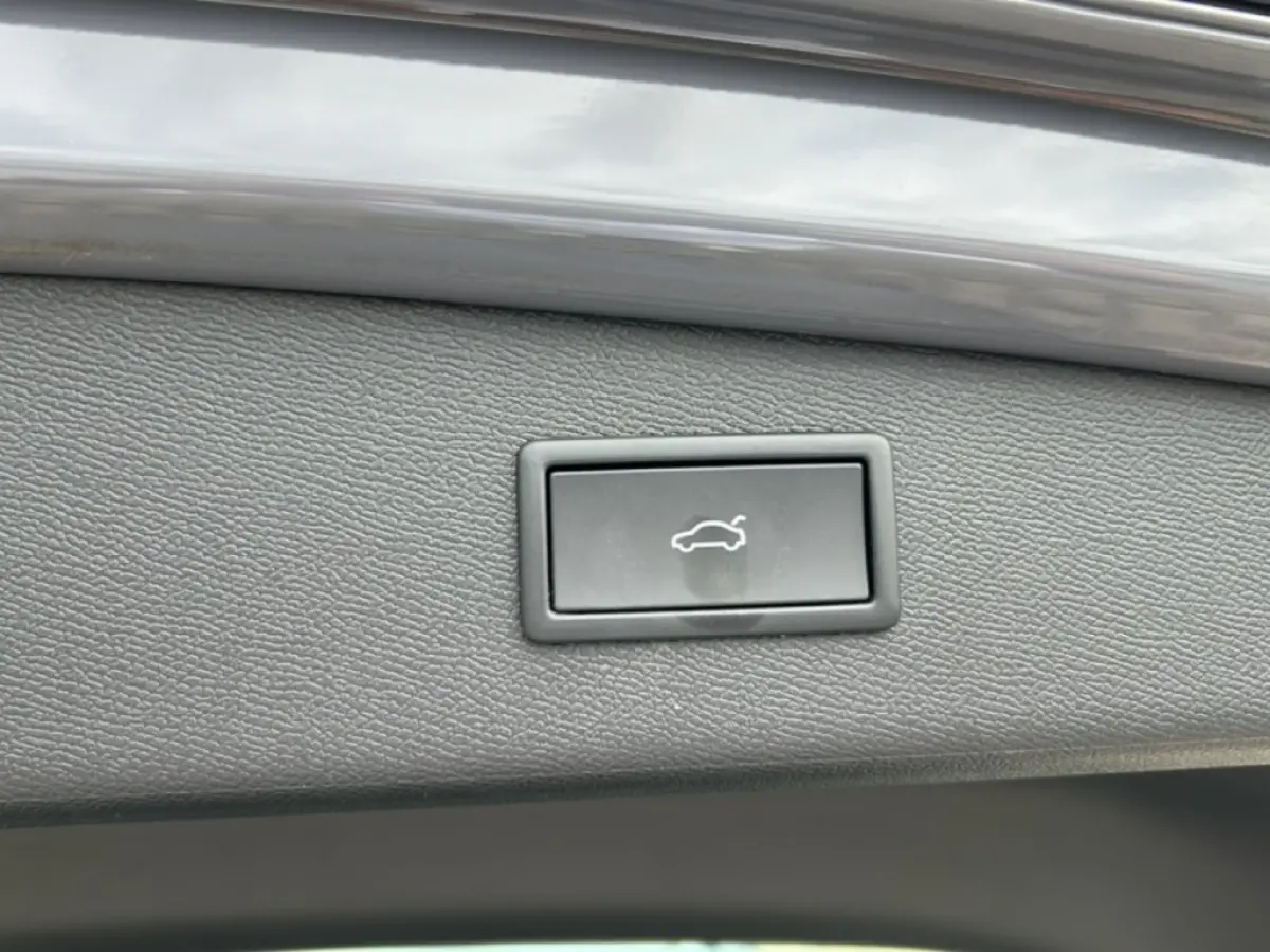 2.0 TDI DSG PANO-DAK/TREKHAAK/LEDER/CAMERA/ELEK-KLEP/ACC/MEM/STOELVERW