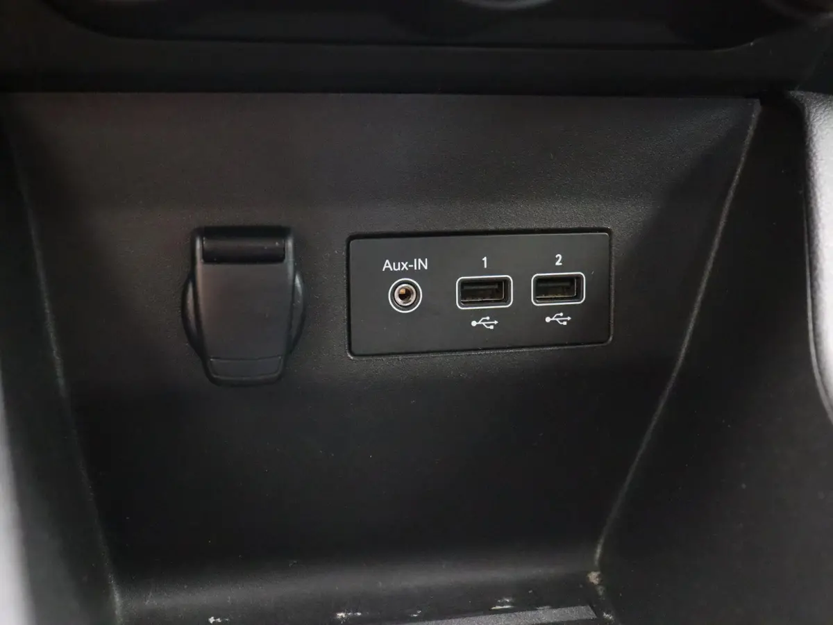 1.0 TCe Zen | 1e Eigenaar! | Airco | Cruise Control | Lichtmetalen velgen | ABD Onderhouden! |
