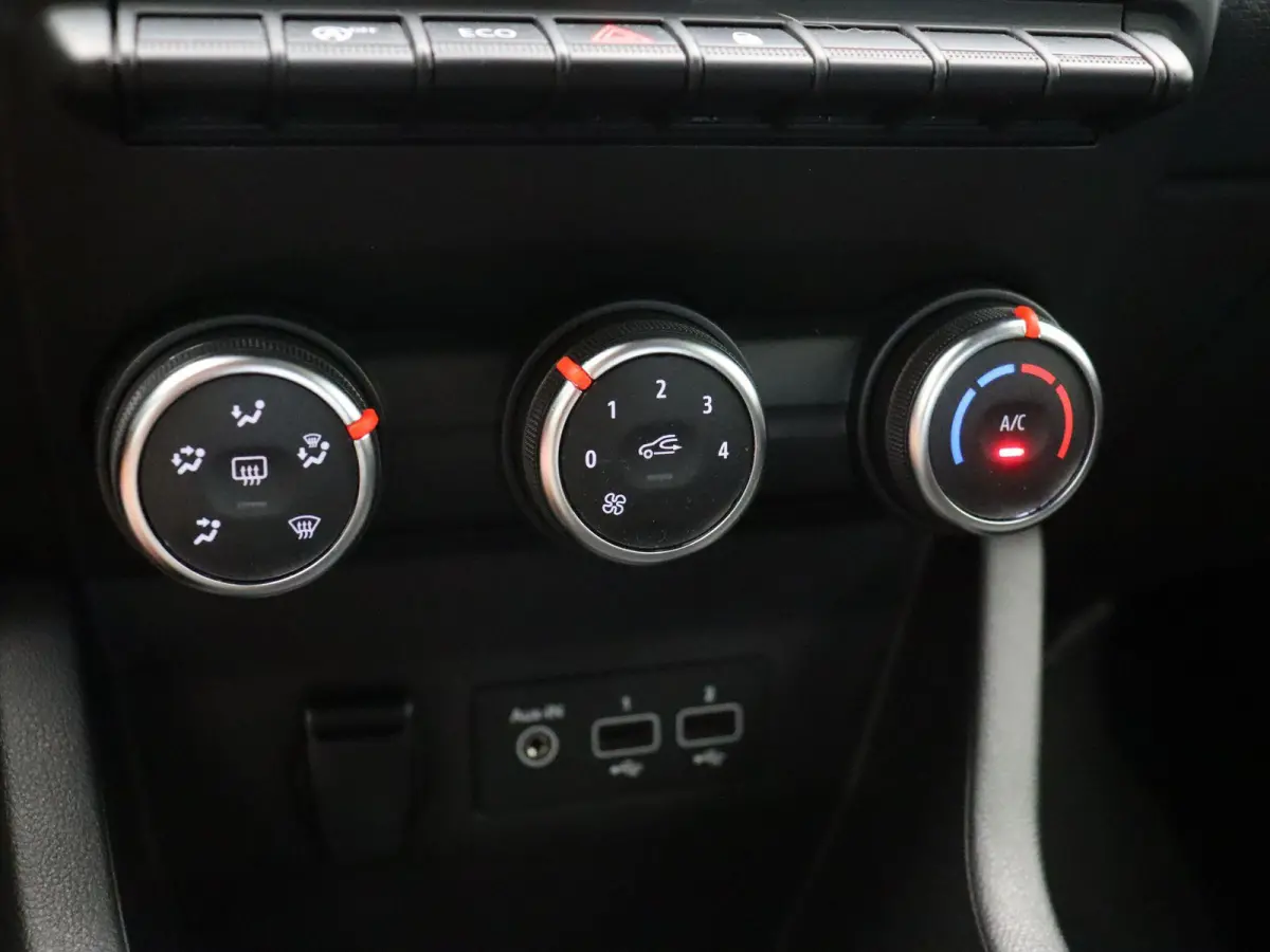 1.0 TCe Zen | 1e Eigenaar! | Airco | Cruise Control | Lichtmetalen velgen | ABD Onderhouden! |