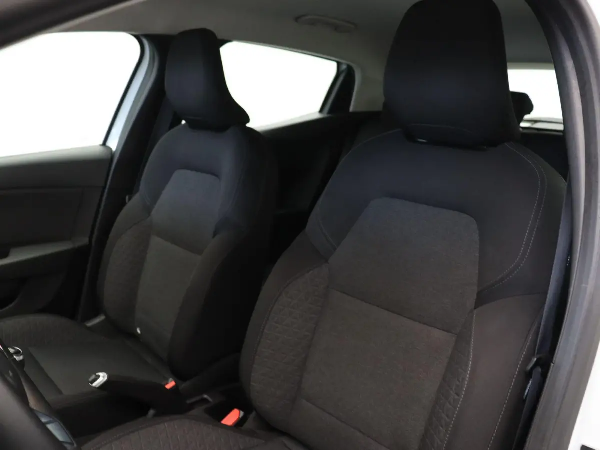 1.0 TCe Zen | 1e Eigenaar! | Airco | Cruise Control | Lichtmetalen velgen | ABD Onderhouden! |