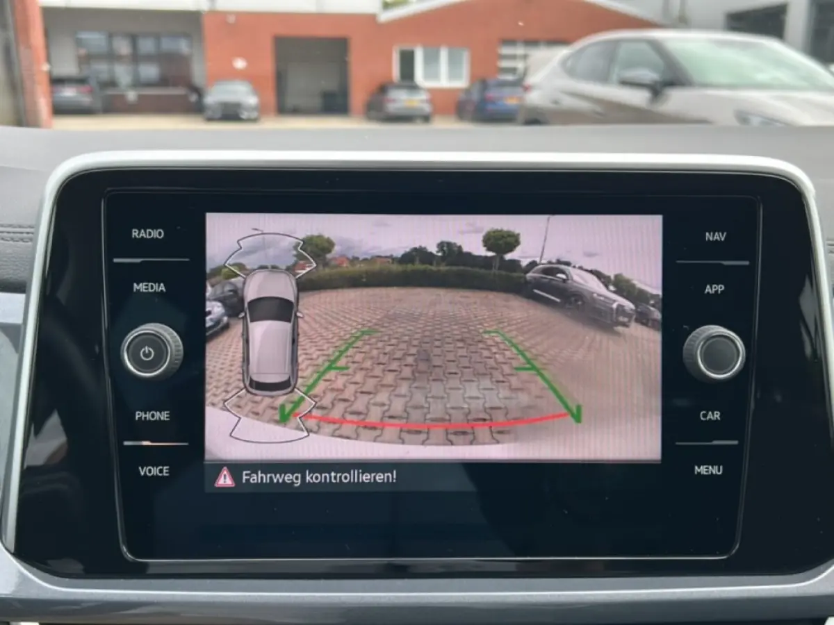 1.0 TSI STYLE CAMERA/DIG-DASH/ACC/STOELVERW/CARPLAY
