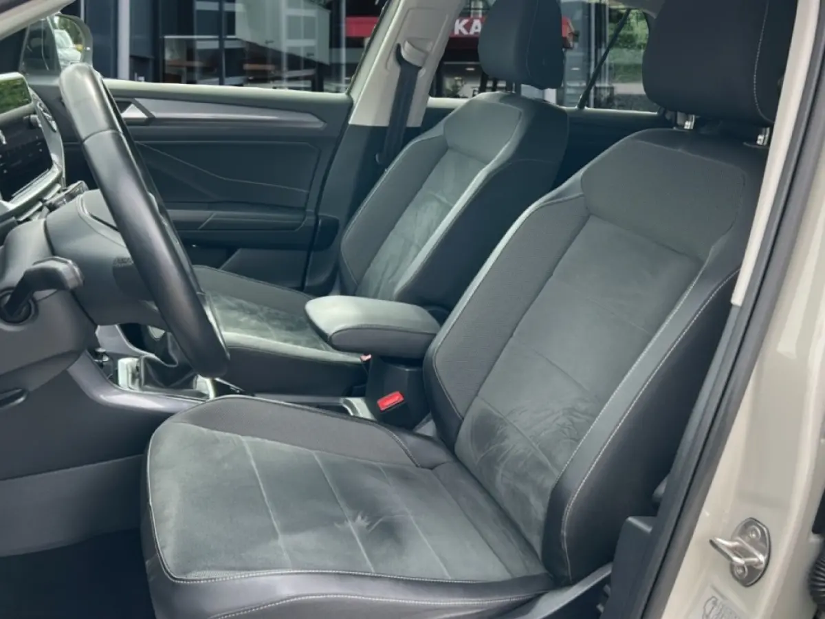1.0 TSI STYLE CAMERA/DIG-DASH/ACC/STOELVERW/CARPLAY