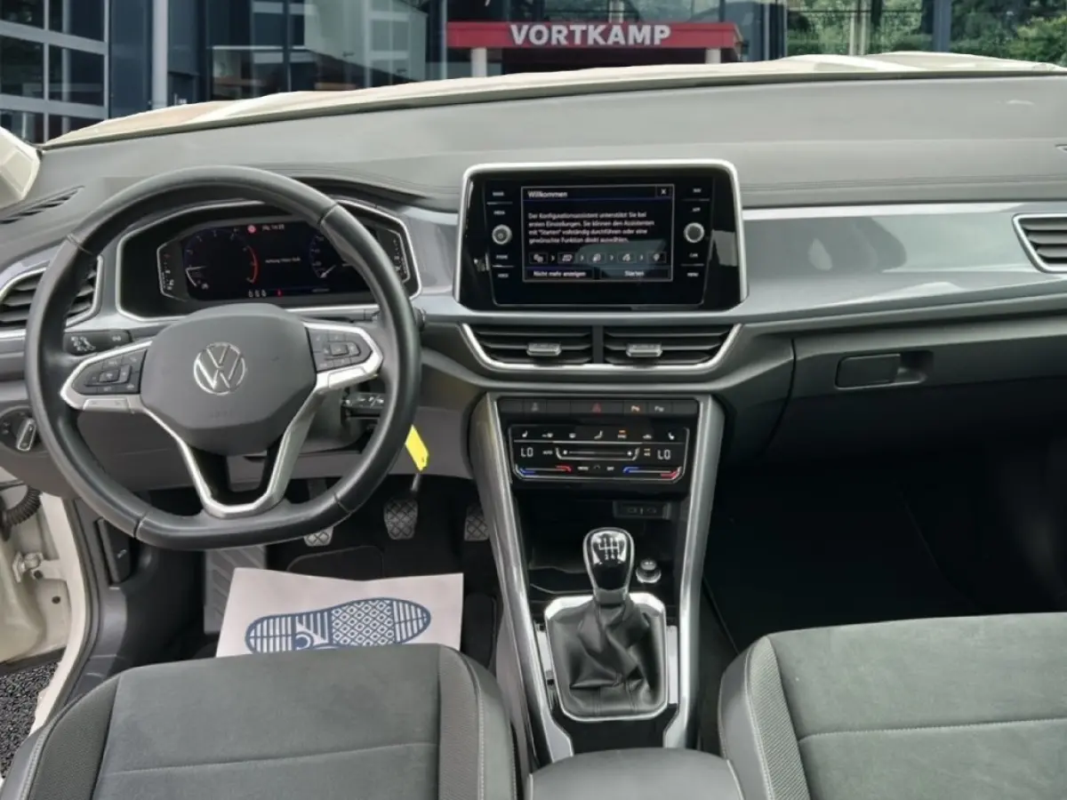 1.0 TSI STYLE CAMERA/DIG-DASH/ACC/STOELVERW/CARPLAY