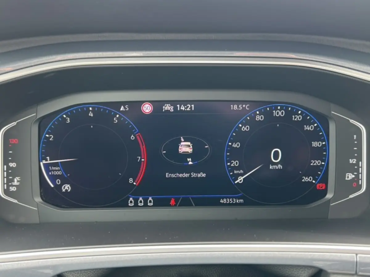 1.0 TSI STYLE CAMERA/DIG-DASH/ACC/STOELVERW/CARPLAY