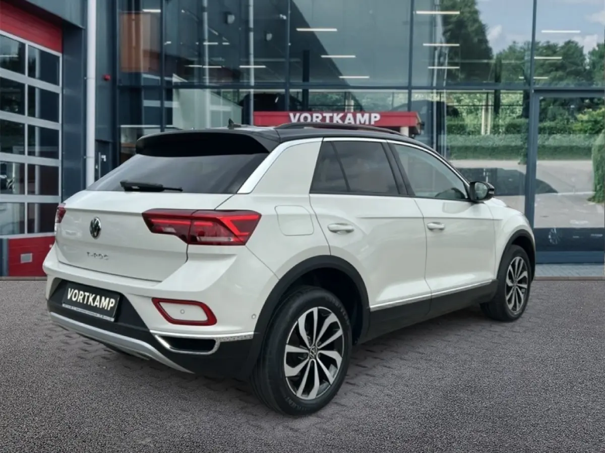 1.0 TSI STYLE CAMERA/DIG-DASH/ACC/STOELVERW/CARPLAY