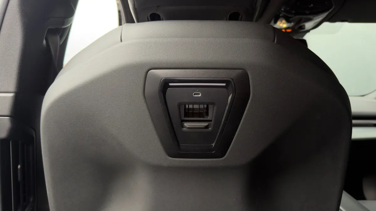 530e 299pk M-SPORT Pro | 360 Camera | Leder | Trekhaak | Harman/Kardon | Adaptive Cruise | Head-up |