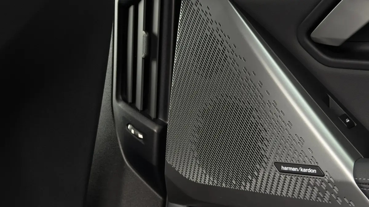 530e 299pk M-SPORT Pro | 360 Camera | Leder | Trekhaak | Harman/Kardon | Adaptive Cruise | Head-up |