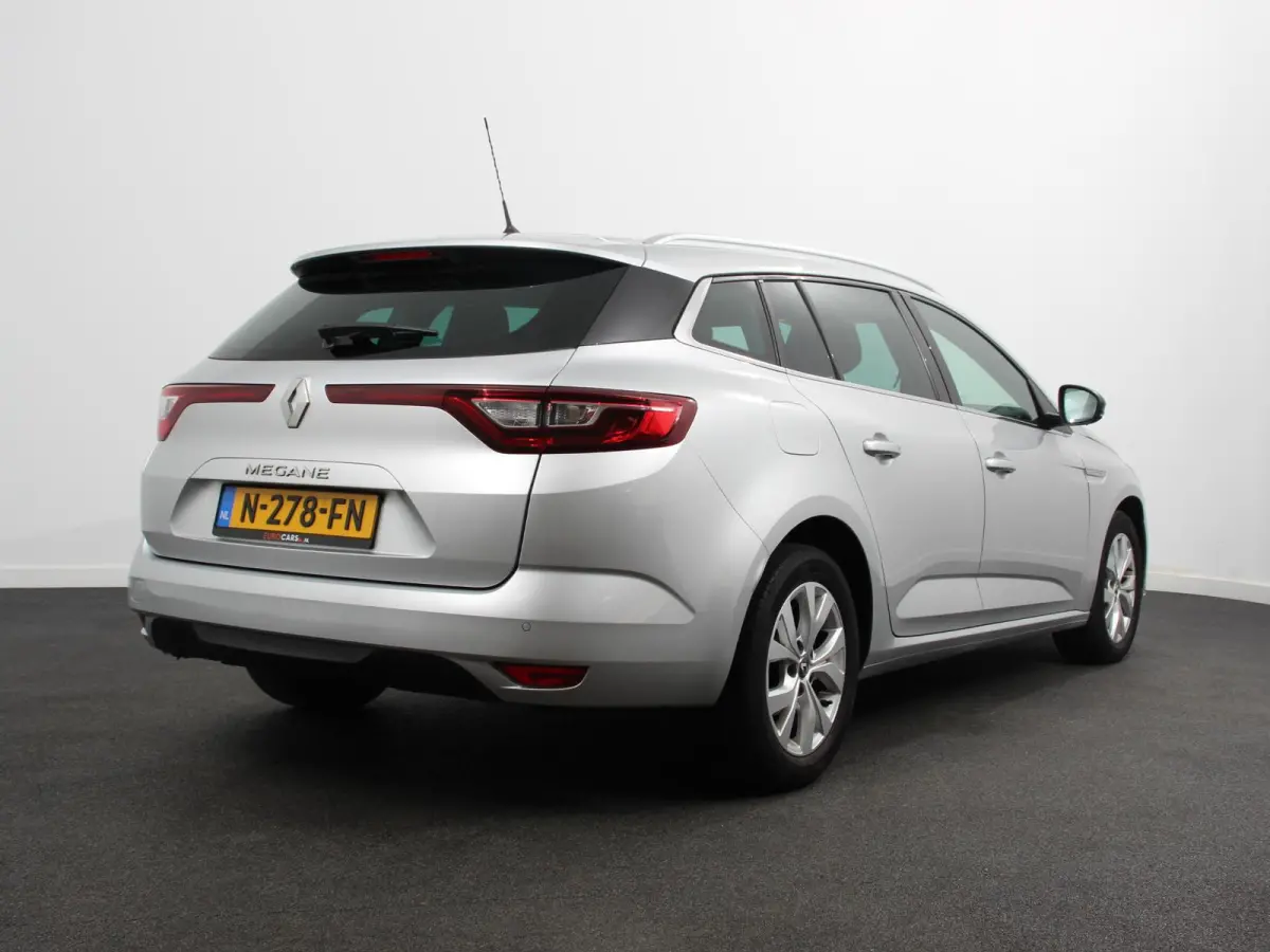 1.3 TCe 140pk Automaat Limited Navigatie Climate Control Cruise Control Lichtmetalen velgen Parkeer sensoren
