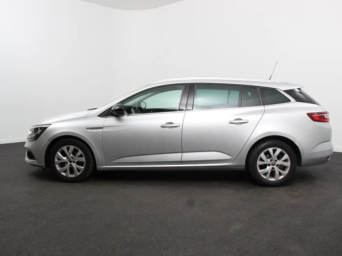 1.3 TCe 140pk Automaat Limited Navigatie Climate Control Cruise Control Lichtmetalen velgen Parkeer sensoren