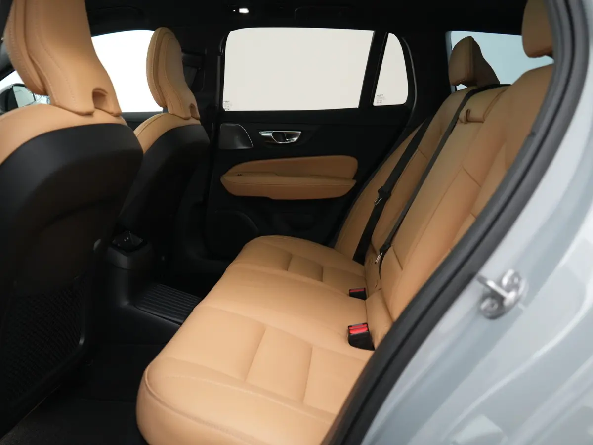 T6 Recharge AWD Ultra Dark | Bowers & Wilkins | Head-Up | 360° | Massage | Nappa | Stoelventilatie | Panoramadak