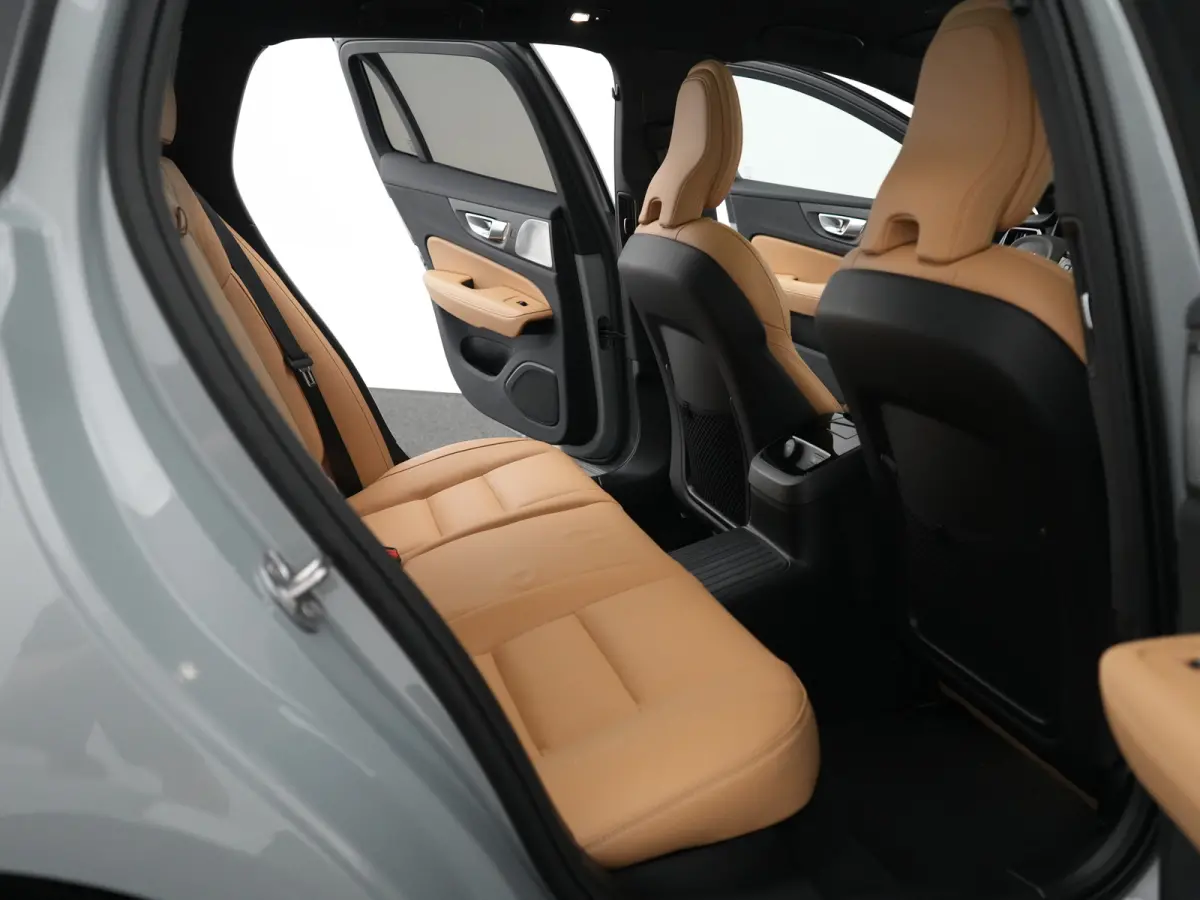 T6 Recharge AWD Ultra Dark | Bowers & Wilkins | Head-Up | 360° | Massage | Nappa | Stoelventilatie | Panoramadak