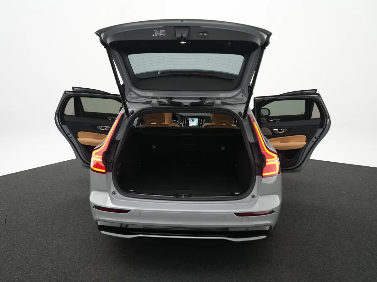 T6 Recharge AWD Ultra Dark | Bowers & Wilkins | Head-Up | 360° | Massage | Nappa | Stoelventilatie | Panoramadak