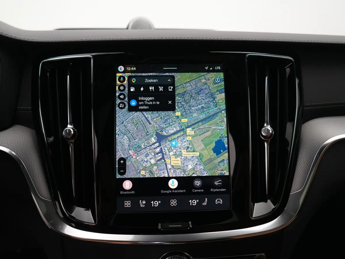 T6 Recharge AWD Ultra Dark | Bowers & Wilkins | Head-Up | 360° | Massage | Nappa | Stoelventilatie | Panoramadak
