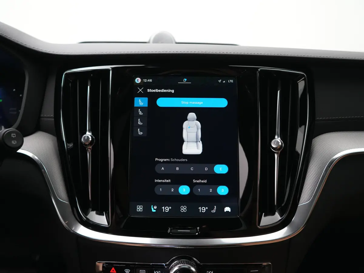 T6 Recharge AWD Ultra Dark | Bowers & Wilkins | Head-Up | 360° | Massage | Nappa | Stoelventilatie | Panoramadak
