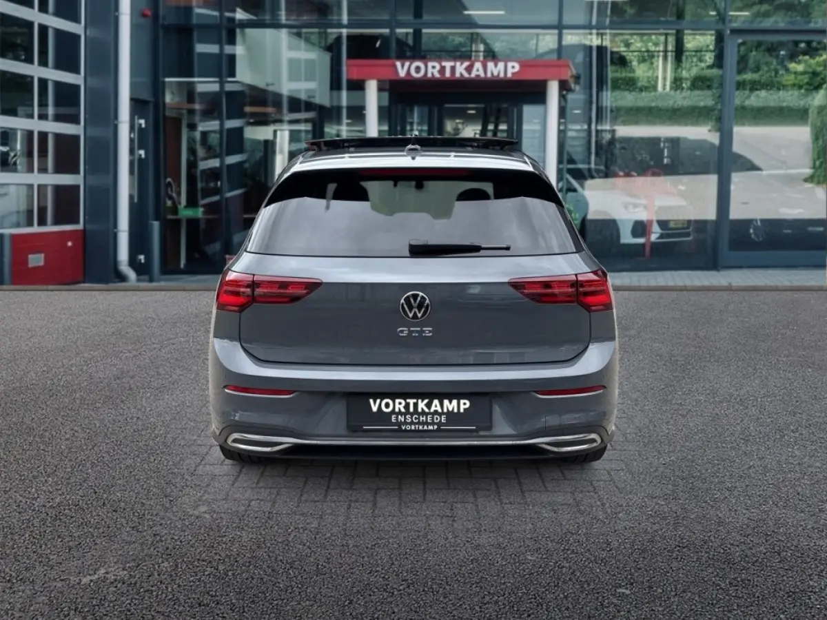 1.4 TSI GTE PANO-DAK/CAMERA/ACC/19INCH.R-VELGEN/STOEL+STUURVERW