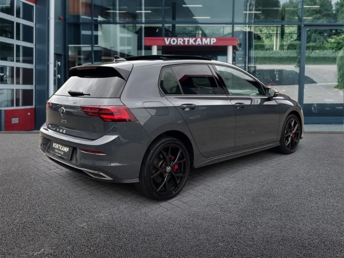 1.4 TSI GTE PANO-DAK/CAMERA/ACC/19INCH.R-VELGEN/STOEL+STUURVERW