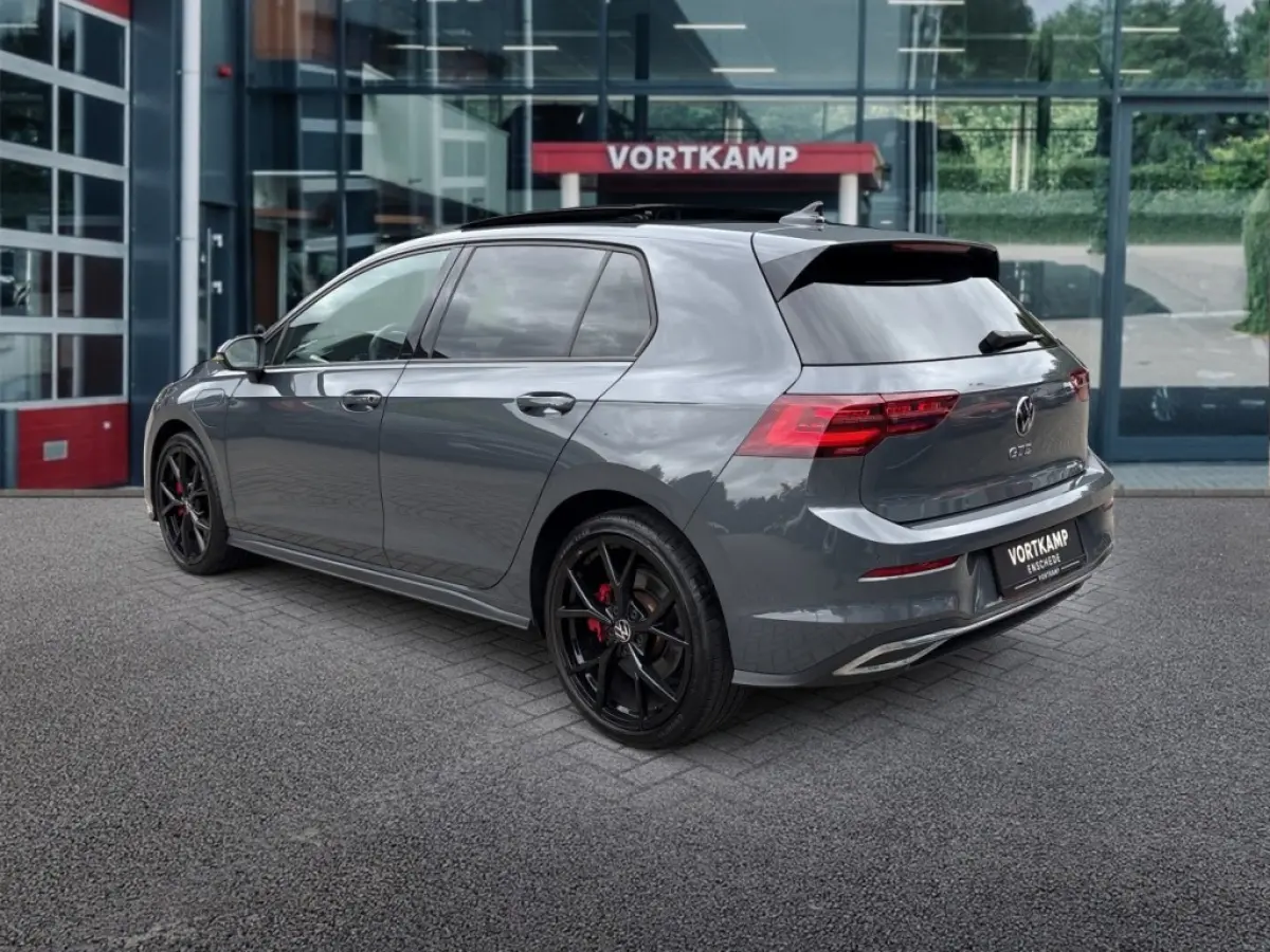 1.4 TSI GTE PANO-DAK/CAMERA/ACC/19INCH.R-VELGEN/STOEL+STUURVERW