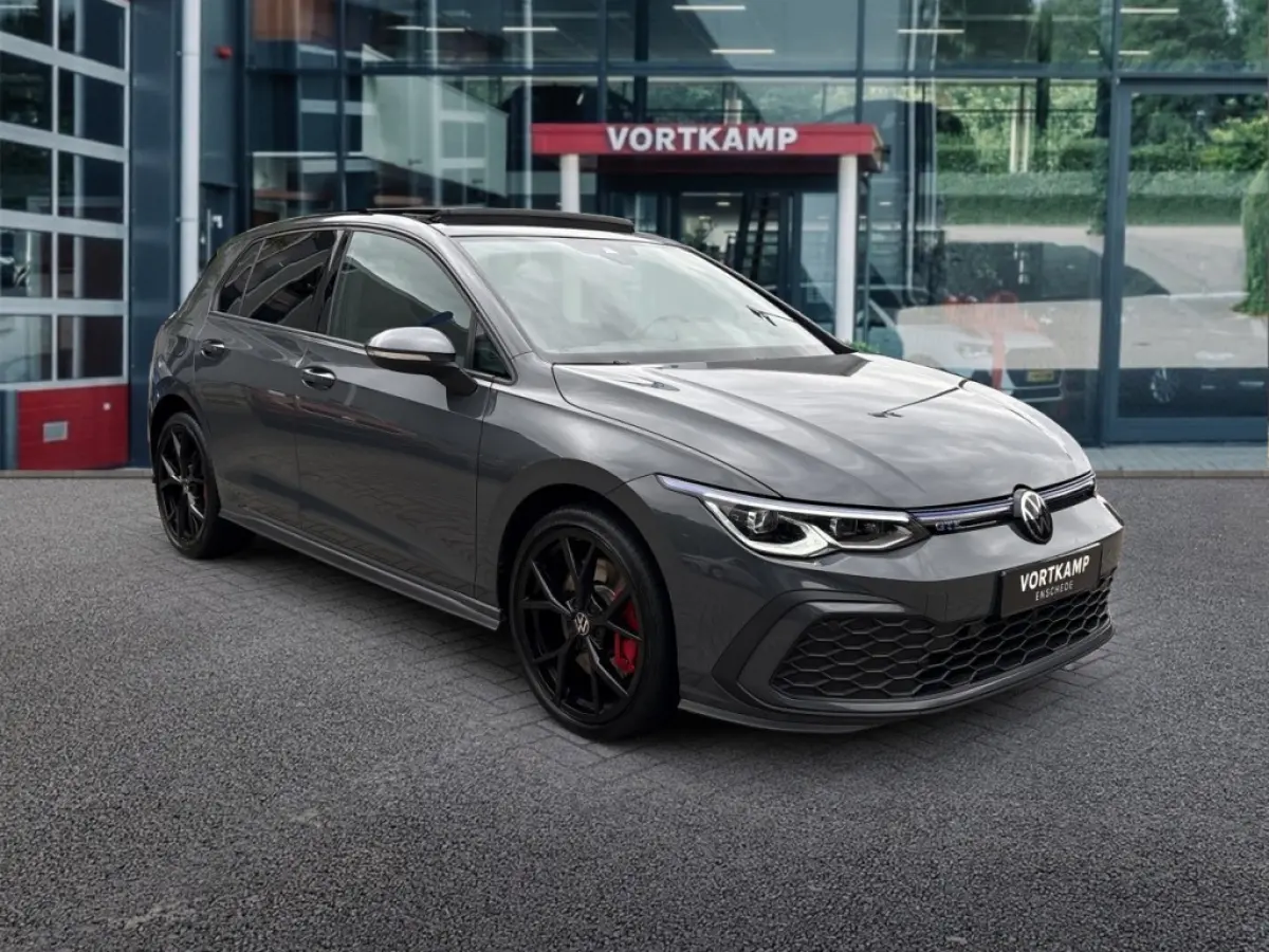 1.4 TSI GTE PANO-DAK/CAMERA/ACC/19INCH.R-VELGEN/STOEL+STUURVERW