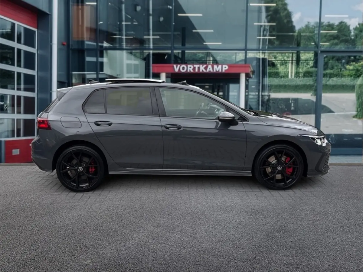 1.4 TSI GTE PANO-DAK/CAMERA/ACC/19INCH.R-VELGEN/STOEL+STUURVERW