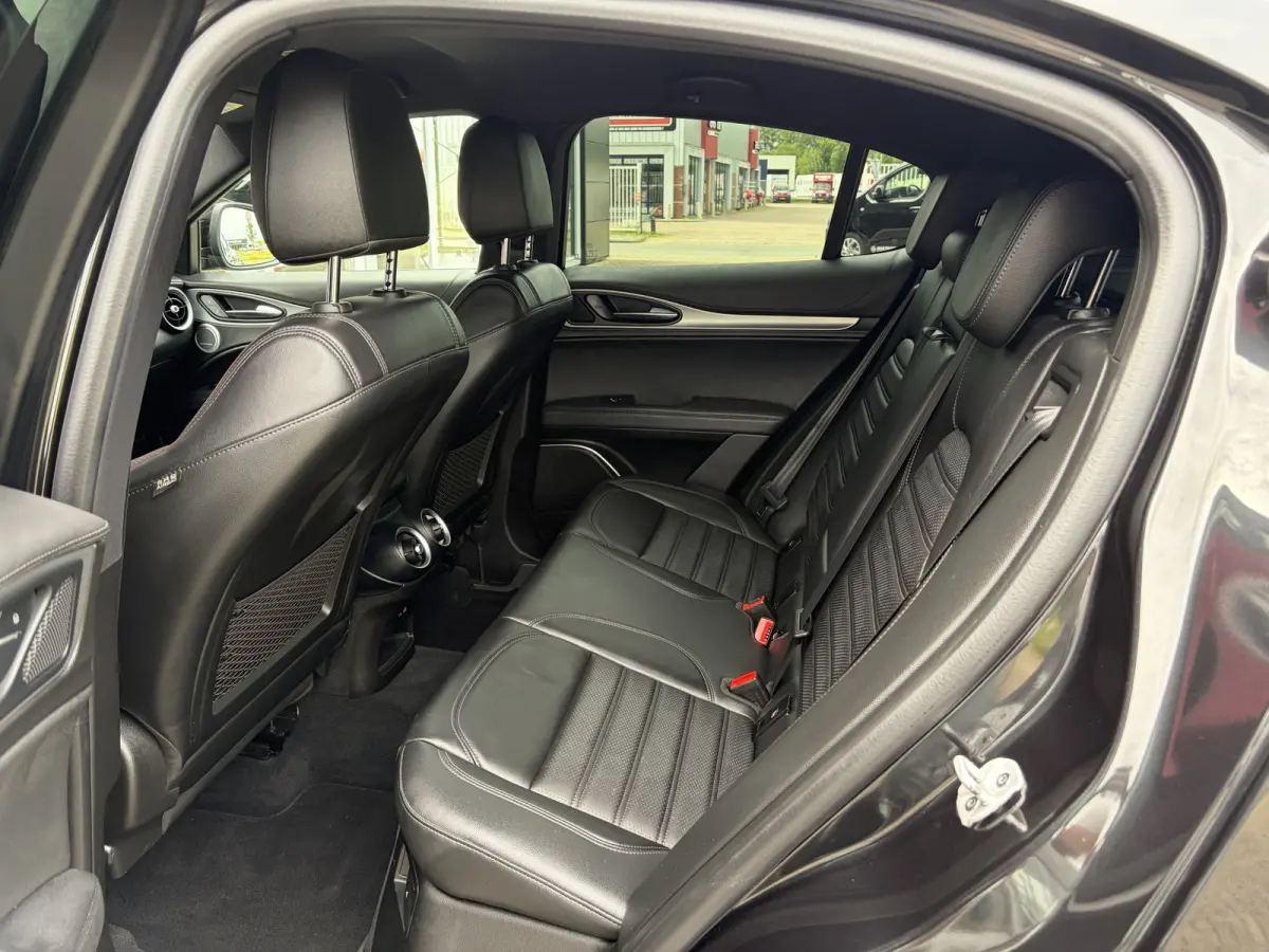 2.0 T AWD Veloce | Harman-Kardon | Camera | trekhaak afneembaar