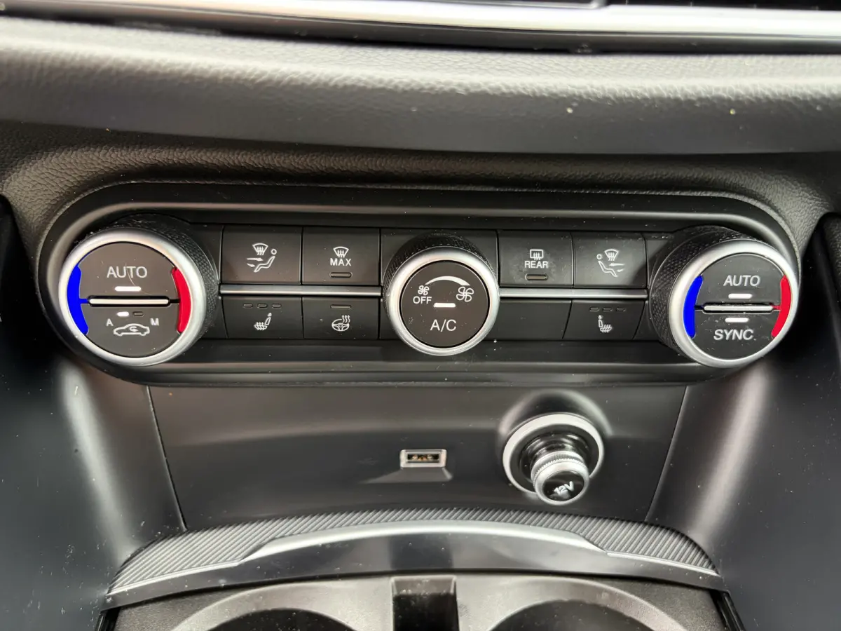 2.0 T AWD Veloce | Harman-Kardon | Camera | trekhaak afneembaar