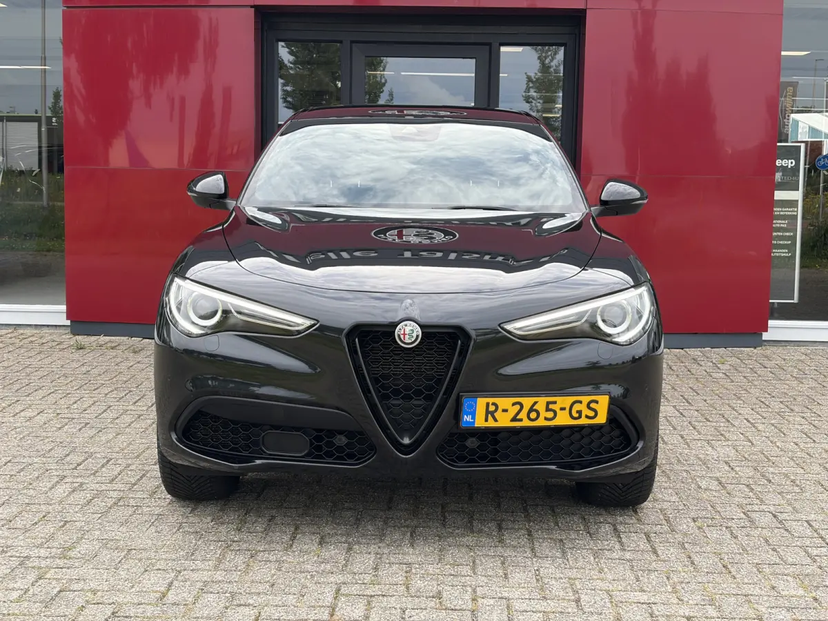 2.0 T AWD Veloce | Harman-Kardon | Camera | trekhaak afneembaar
