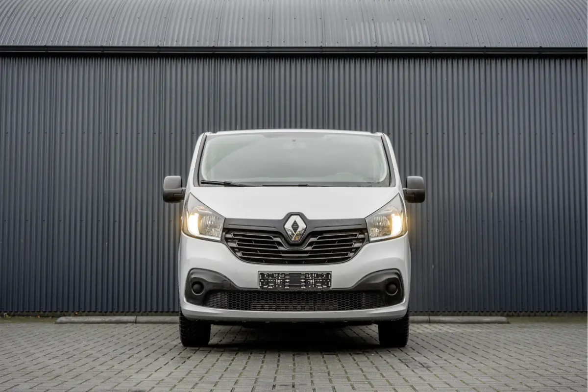 **1.6 dCi 9-Pers L2H1 | Incl. BPM, BTW vrij | R-Link | Navi | A/C | Cruise | PDC | MF Stuur | Start / Stop**