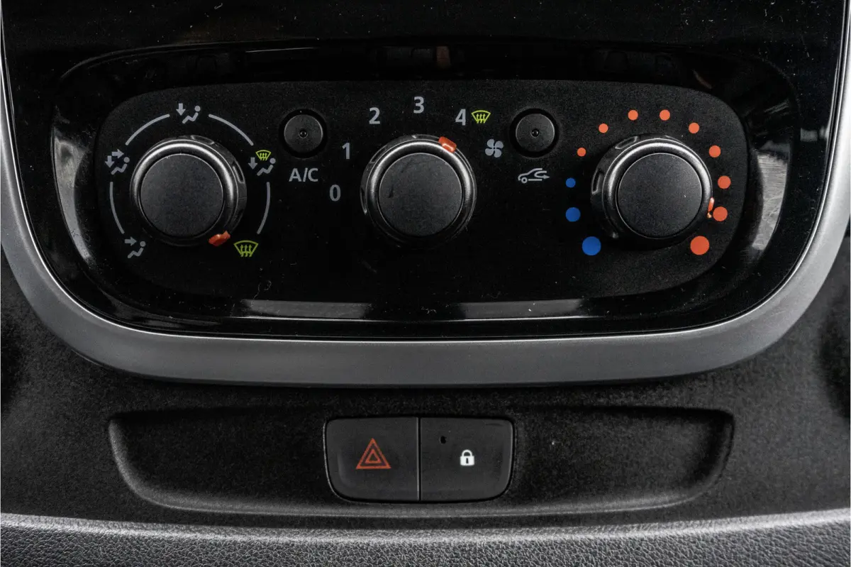 **1.6 dCi 9-Pers L2H1 | Incl. BPM, BTW vrij | R-Link | Navi | A/C | Cruise | PDC | MF Stuur | Start / Stop**