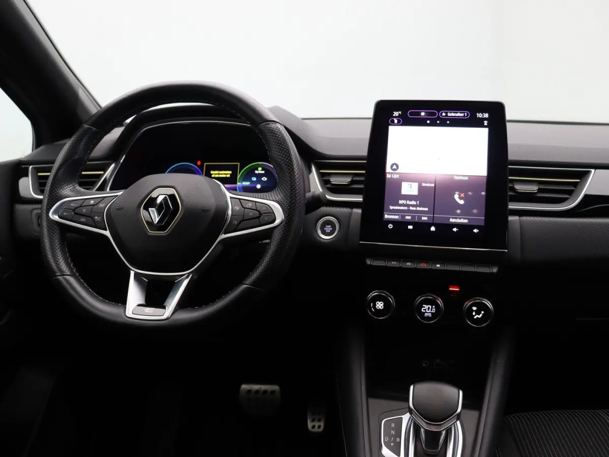E-Tech Hybrid 145pk E-tech Engineerd | Achteruitrijcamera | Parkeersensoren voor en achter | Cruise control | Climate control |