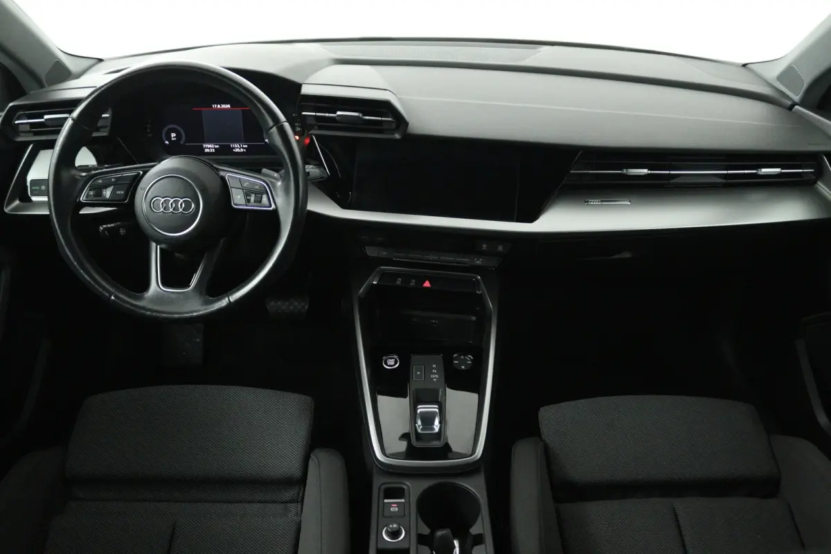 30 TFSI Business edition (NAVIGATIE, CRUISE CONTROL, PARKEERSENSOREN)
