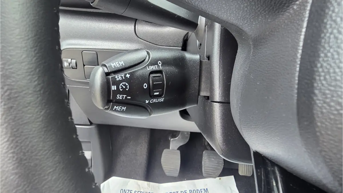 1.2 PureTech Shine | Camera | Navigatie | Apple/Android CarPlay