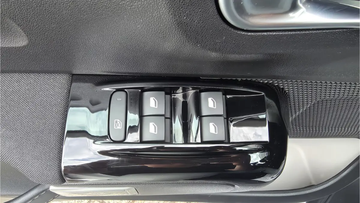 1.2 PureTech Shine | Camera | Navigatie | Apple/Android CarPlay