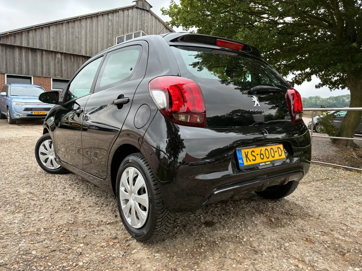 1.0 e-VTi Active |'' 109.000 KM '' + Airco + 5-Drs nu € 5.975,-!!!