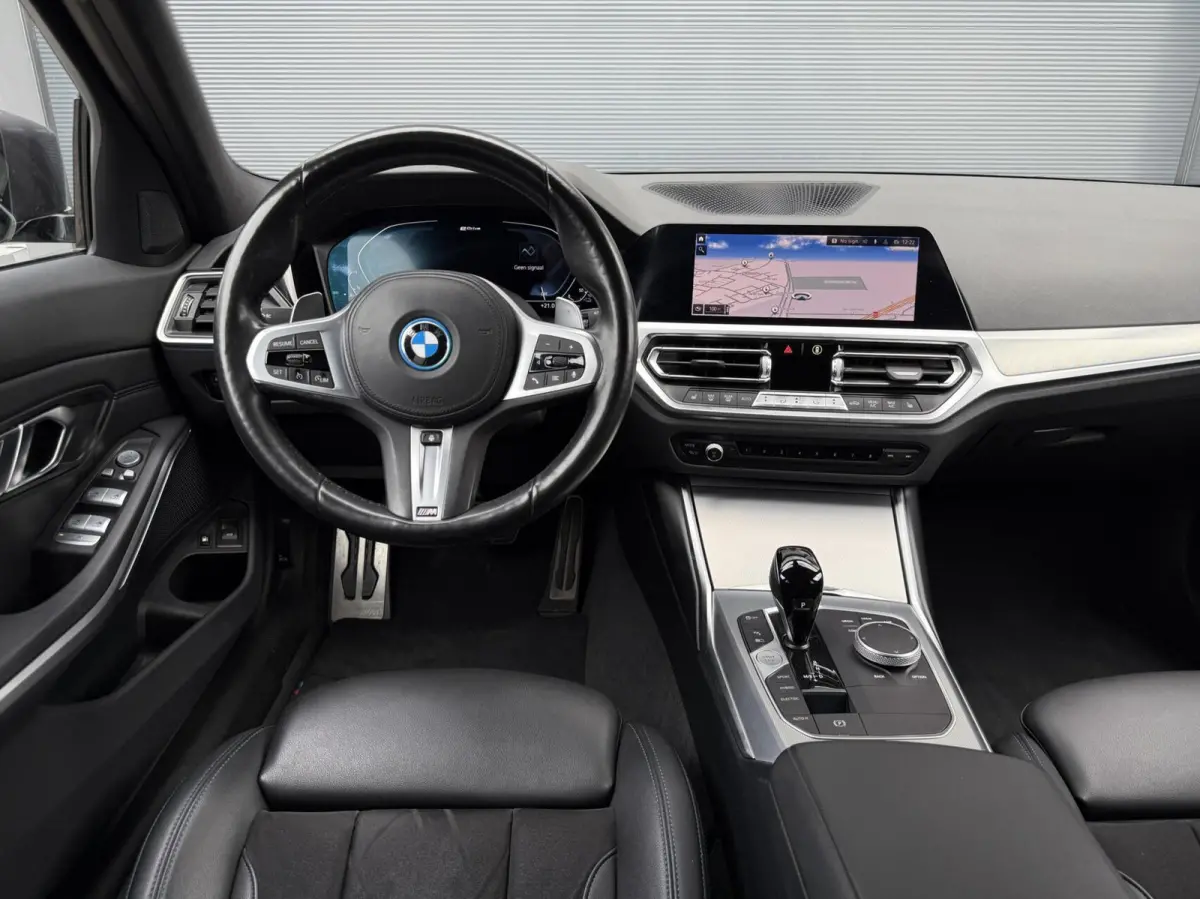 320e M-Sport|Camera|Pano|Trekhaak|19"