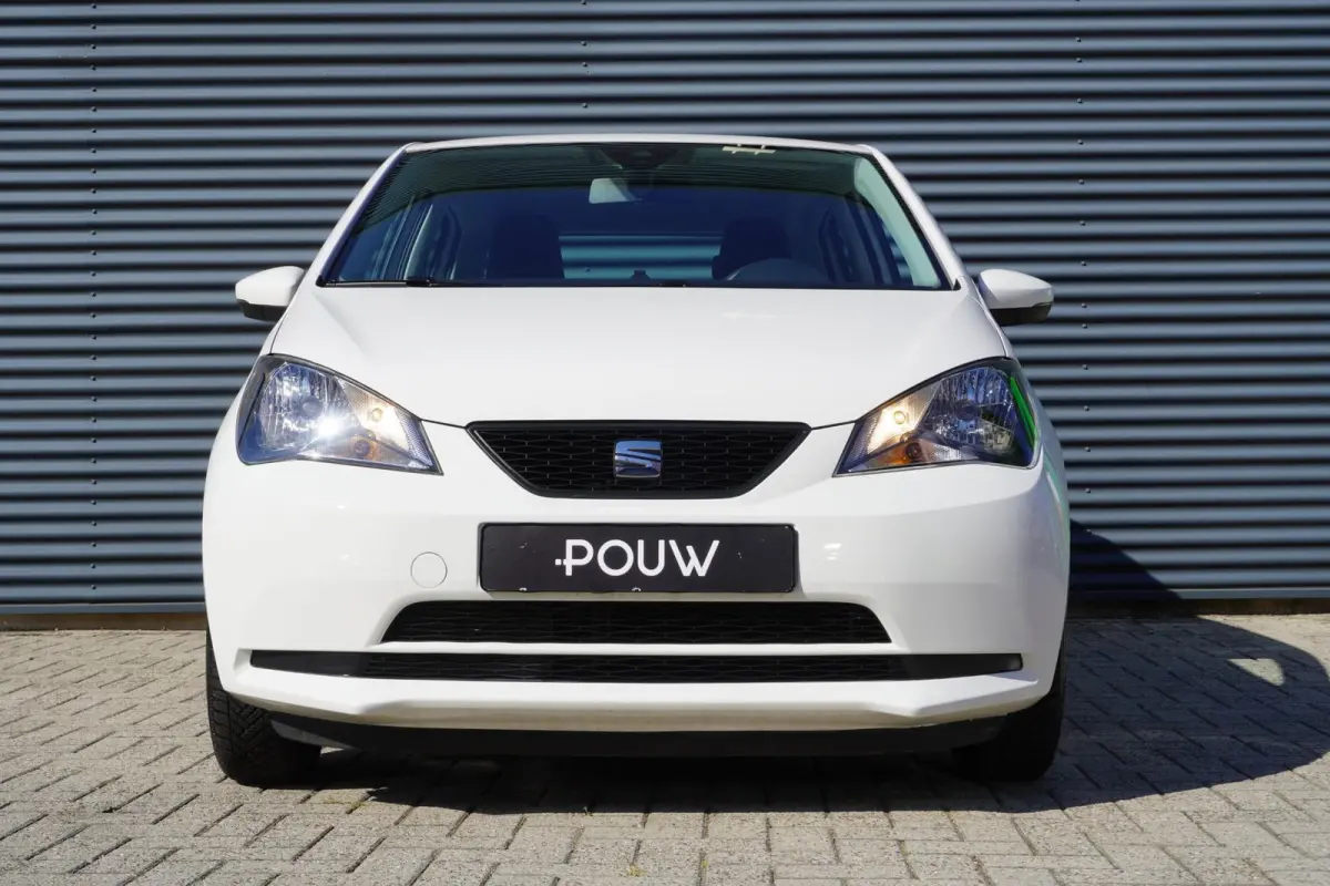 83pk electric | Climatronic | Bluetooth | DAB | Lane Assist