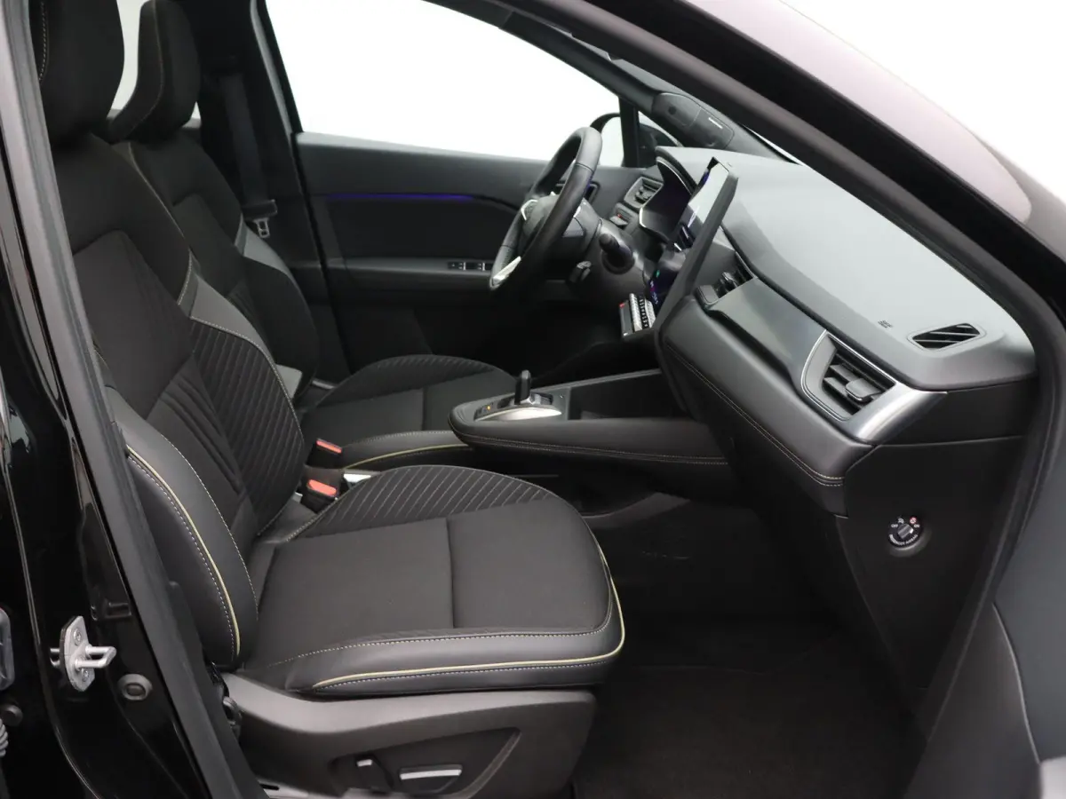 1.8 E-Tech full hybrid 160 iconic | Stoel-stuurwielverwarming | Elek. bedienbare stoelen | Voorruitverwarming | Adaptieve cruise control |