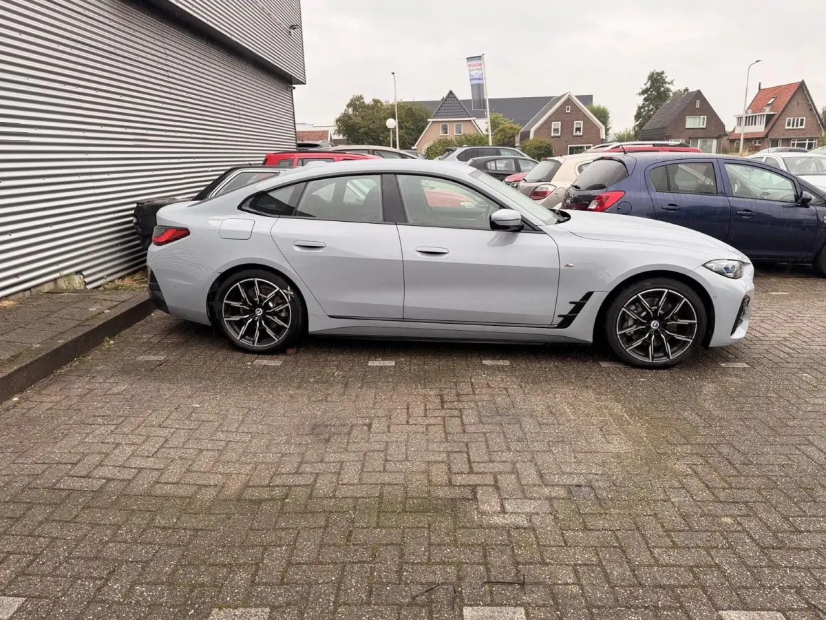 eDrive40 High Executive 84 kWh / ELEKTROMOTOR DEFECT /