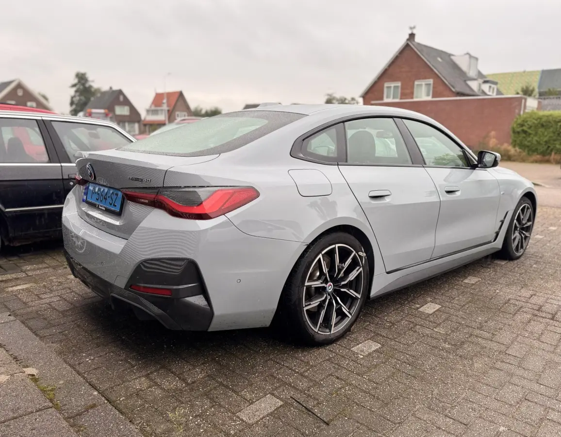 eDrive40 High Executive 84 kWh / ELEKTROMOTOR DEFECT /