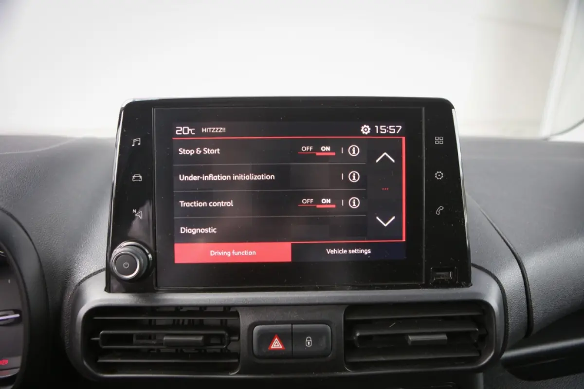 1.5 BlueHDI Club | Carplay | Cruise |